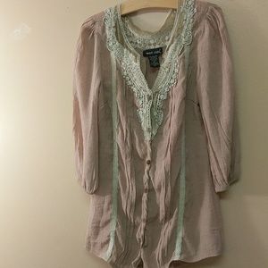 purple blouse